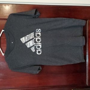 Adidas tee